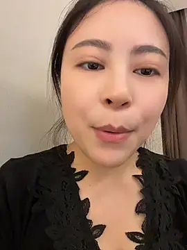 YaoYao8888 - 给大哥们漏胸2分钟