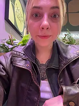 Sunny___Bunny - take naked walk around toilet