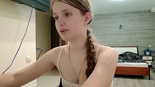 CecilleSollors - Squize my boobs