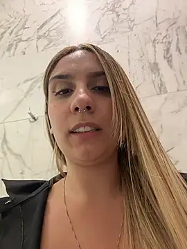 Sarah_honey__