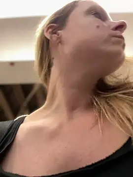 SexyMilf_1987