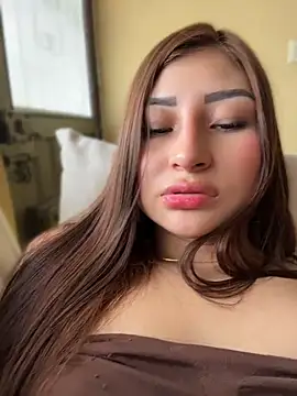 Aylin-fire - Oil or cream on my Tits 💧🍒