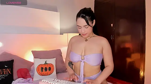 Emily_robertss1 - full naked x ride dildo