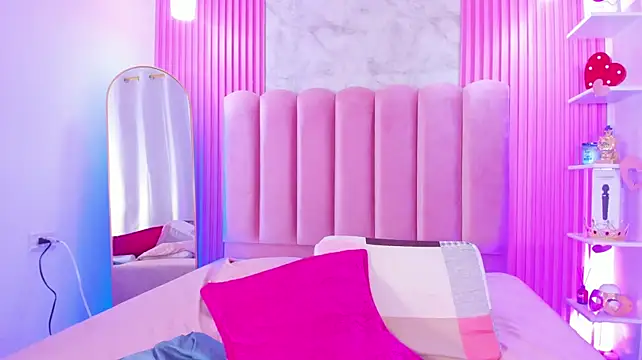 LunaRose18 - Make a deep creampie grow😈