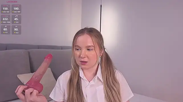 Friendlymolly - Flash my BOOBIES! 🤩