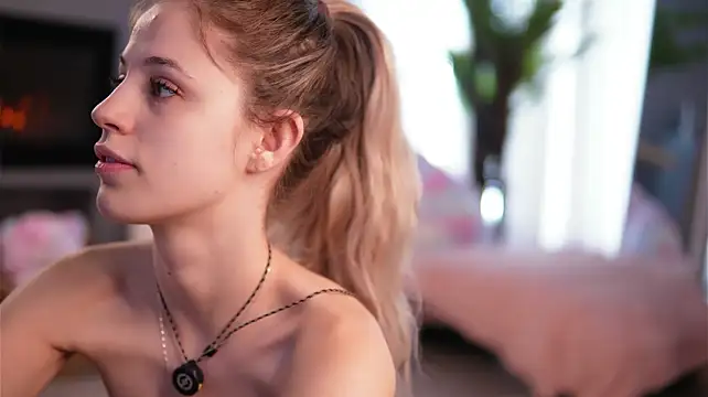 AvaSykes - in doggy pussy play+CTL domi 5 mins❌🌊