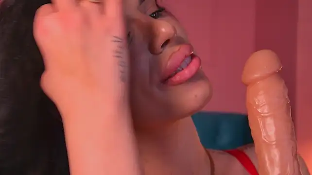 ReinaTriana - multiple squirts for papi