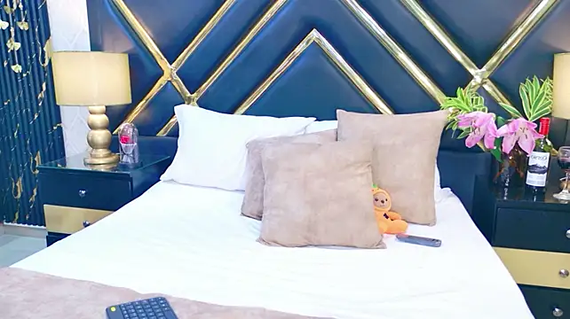SophieWinsloow - Striptease x3 min 👙