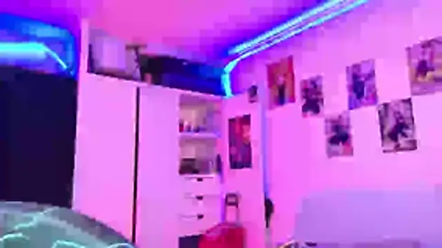 Moon_winy - Challenge me and see how deep I can i go