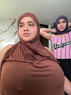 Sweetmuslim01 - feed my naked friend 🥛🥵