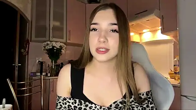 PamelaBurson - Wet pussy play in PM