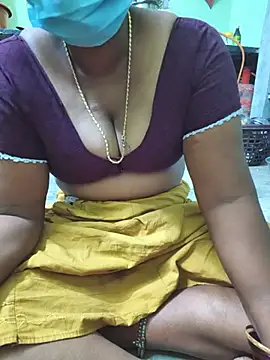 Tamilselviroja- - 😍 2 boobs oil show 😍