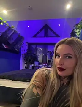 KathaleaNoir - Finger Pussy