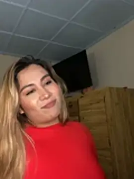 _BellaSmith_ - Finger in pussy 👅