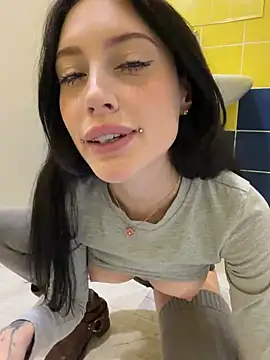 Melissa_crazy - put me on knees and tease asshole 😳
