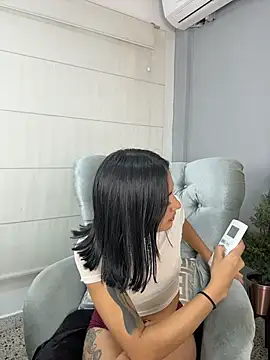 Nicolle_Sweett__ - oil on my body