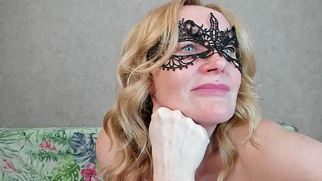 Angelica_marquise - I'll squirt.