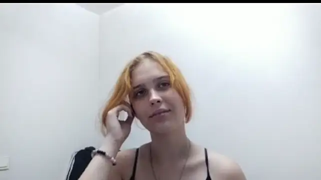 RedieChloe - massage my boobs