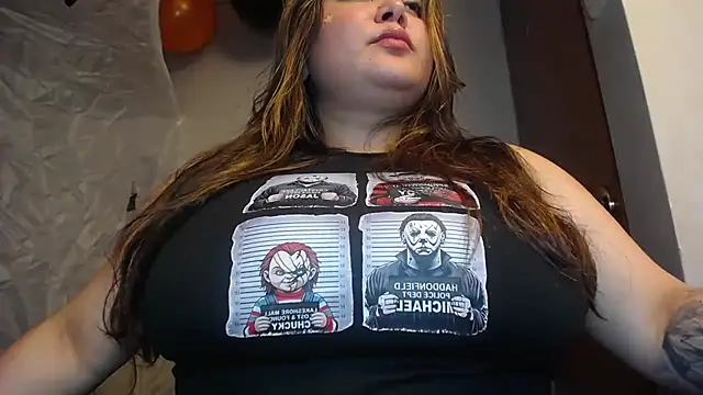 Penelope_Tits - nipple clamps and oil 👸