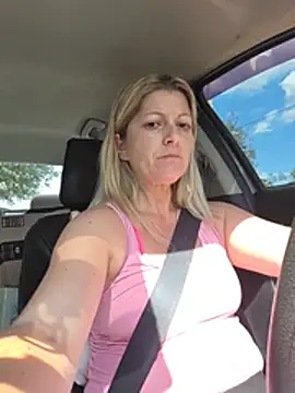 NikkiBlisss - Finger and play w pussy