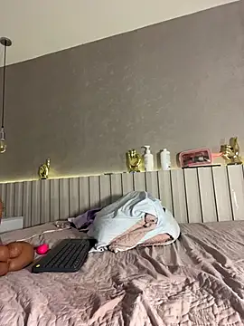Gretta_Diaz_ - ASSEMBLE IT QUICKLY