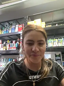 Andrea_19blonde - Get naked in store