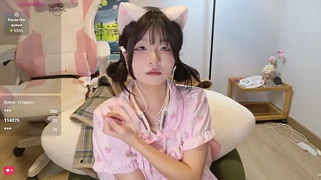 Qiqiiii-05 - 重生之来姨妈了也要好好工作