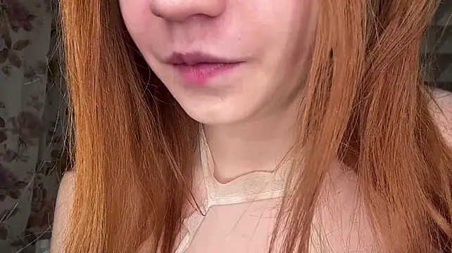 EmmaLovelyBB - Show my feet and caress them🐾