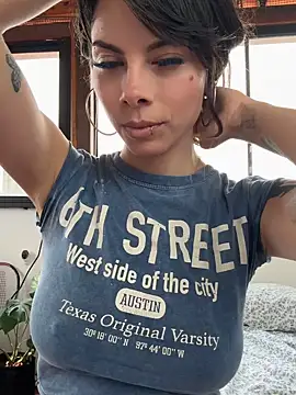 Love_969 - Show boobs
