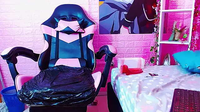 Adricristalmar - ice in my tight pussy OMG