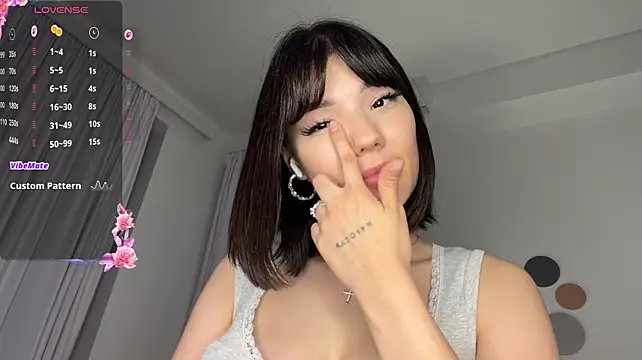 Barbie_Aria - Water in my boobs