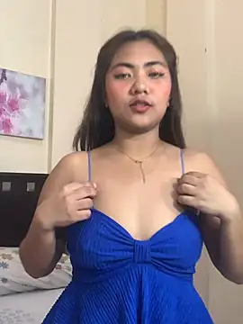 YaraSmith - fuck my dildo until I cum😜💦