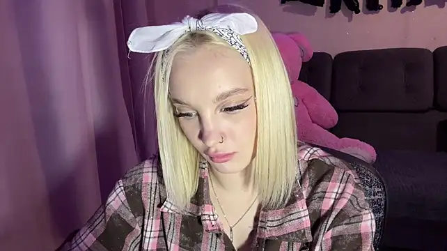 Amirarerrette - cute wink <3