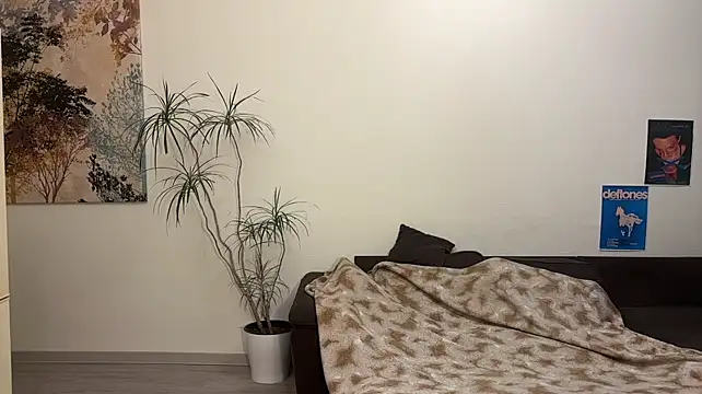 AnyaSumaya - naked photo