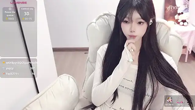 -EEBABY - 我保证我很可爱 只是偶尔有点坏