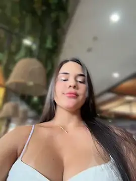 BellaLeclair_