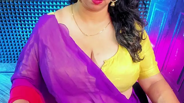 Bholi-Punjaban - aj sabki neend udha deni hai ..