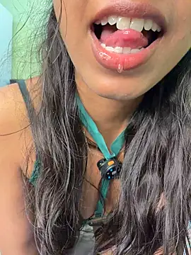 Riya_R24 - Dildo in ass