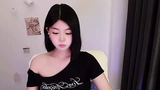 Kitteovo - 展示腋下