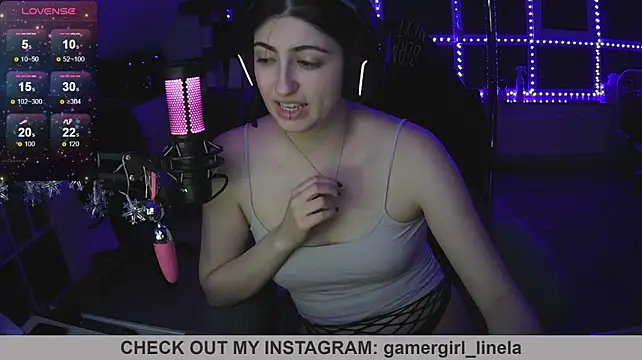 Gamergirl-Linela - LT Gets Shower Video