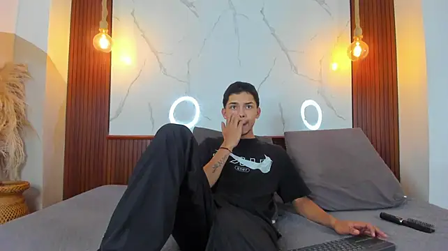 Vick_and_Pedro - destroy my vagina