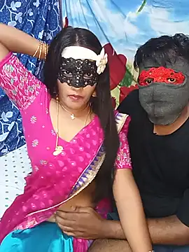 LoveBirds09 - Boobs lick with 🍯 Honey