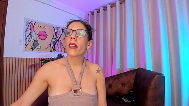 StarMilf - No-Panty Booty Bounce