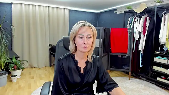 Julia_Cherry_