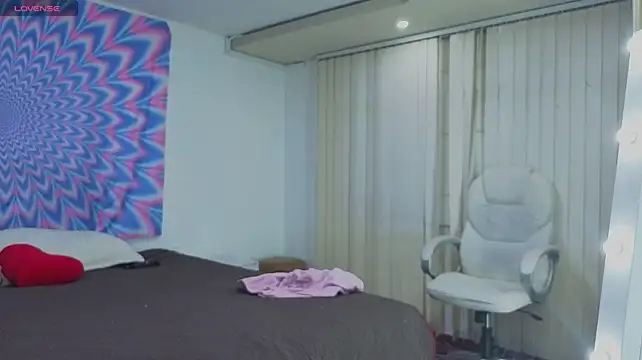 _sharlotte777 - Rub my nipples