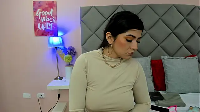 NahomyAdams - fuck my pussy