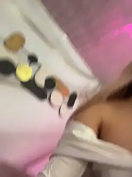 Milkissy - Show pussy