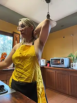 Gatitacarlita - Bra off