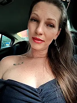 Karlacasada - Peitos babados 🤤