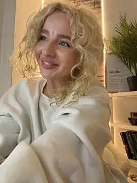 CurlyDaisy - keep teasing me and make me feel you